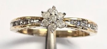 NEW!!  10KY GOLD DIAMOND CLUSTER RING W/  **MOM** ON BOTH SIDES!!  1/5 CT TW  SIZE 7  1.9 GR