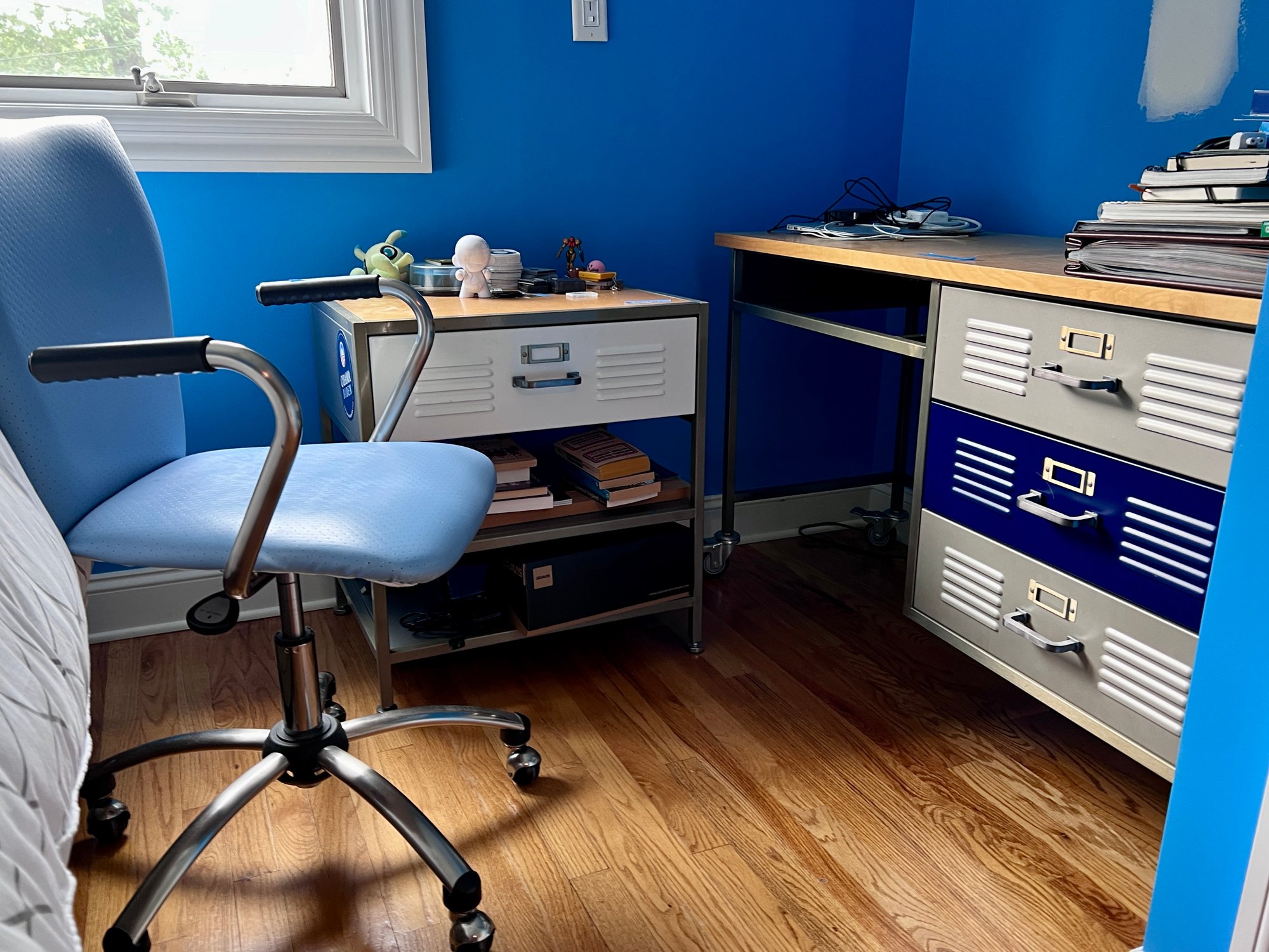 (E) INDUSTRIAL BOYS BEDROOM SET WITH STEEL THREE DRAWER DESK