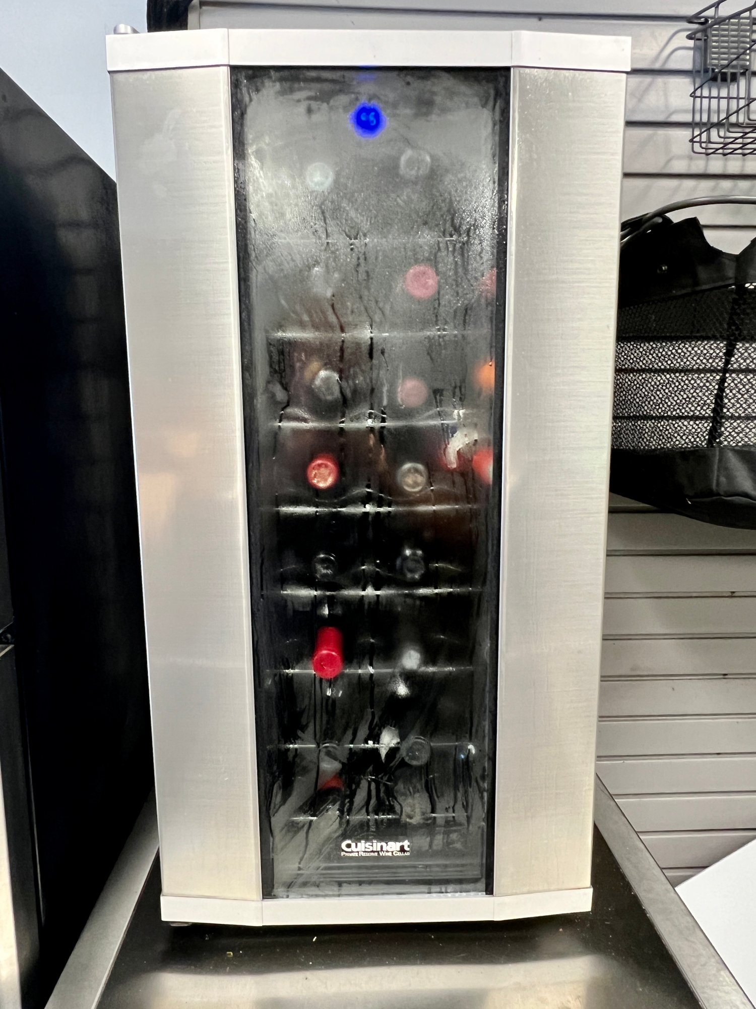 CUISINART PRIVATE RESERVE WINE CELLAR 32 BOTTLE STAINLESS STEEL WINE