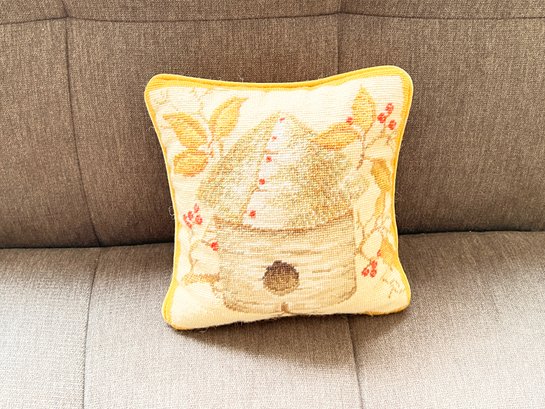 (B-63) VINTAGE NEEDLEPOINT THROW PILLOW-BIRDS NEST-APPROX. 7 1/2'-IVORY/YELLOWRED