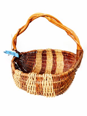 (GA-17) VINTAGE HAND WOVEN MULTICOLORED BAMBOO BASKET-W/HANDLE-APPROX. 16' TALL X 14'