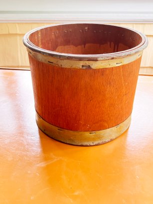(KX-86) VINTAGE WOOD AND METAL BUCKET-APPROX. 11' X 9'-MARKED JMI ON BOTTOM-CAN BE SHIPPED-JAPAN