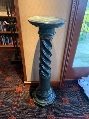 (UB-221) VINTAGE GREEN MARBLE PEDESTAL STAND WITH TWISTED BASE & GOLD ORMALU DETAIL -WE'VE PICTURED SOME CHIPS