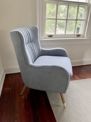 (UP) CONTEMPORARY GRAY UPHOLSTERED ARMCHAIR WITH CLEAN MCM LINES - 33' BY 21' BY 25'