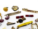 (A-144) VINTAGE LOT OF MENS COSTUME JEWELRY ACCESSORIES-TIE CLASPS, NECKLACE, MONEY CLIP & CUFF LINKS