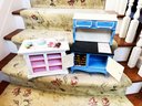(A62) LOT OF 2 VINTAGE AMERICAN GIRL KITCHEN ITEMS-OVEN AND KITCHEN DRAWER ALL WITH ACCESSORIES AS SHOWN