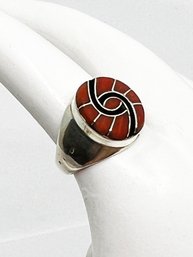 (J32B) VINTAGE/MCM STERLING SILVER RING WITH BROWN AND BLACK-WEIGHT APPROX. 5.57 DWT-SIZE 8-ENGRAVED AMY