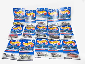 (D-1) VINTAGE LOT OF 15 NEVER OPENED HOT WHEELS 2000 FIRST EDITIONS TOY CAR MODELS