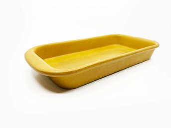 (A-15) VINTAGE 1970'S BENNINGTON POTTERS, VERMONT OVAL BAKING / SERVING DISH - YELLOW WARE - 16' BY 8'