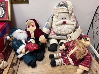 (B-5) COLLECTION OF FIVE VINTAGE CHRISTMAS SANTAS - ANTIQUE VELVET & QUILTED SANTA - 9'-20'