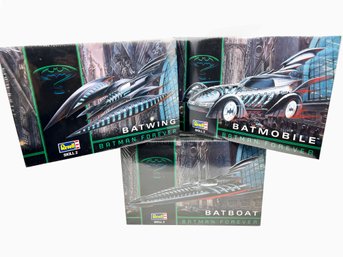 (D-27) VINTAGE LOT OF 3 SEALED REVELL SKILL 2 BATMAN RELATED KITS-BATMOBILE, BATBOAT AND BATWING