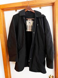 (A-137) VINTAGE LADIES BURBERRY BLACK RAIN COAT/JACKET W/NOVA REMOVEABLE HOOD AND LINING-SEE IAMGES FOR SIZING