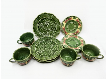 (A-63) COLLECTION OF GREEN 'BORDALLO PINHIERO, PORTUGAL' PIECES -4 CUP/SAUCERS& 3 TIFFANY PLATES, ONE HAS CHIP