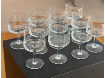 (A-68) ELEVEN MID CENTURY MODERN WINE / CHAMPAGNE GLASSES - MCM BARWARE - 4'