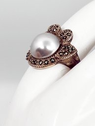 (J-31) VINTAGE/MCM STERLING SILVER, MARCASITE FAUX PEARL LADIES RING-SIZE 6 1/2 WEIGHT 5.14 DWT