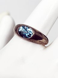 (J-39) VINTAGE/MCM STERLING AND LIGHT BLUE STONE LADIES RING-SIZE 9 WEIGHT 3.45 DWT
