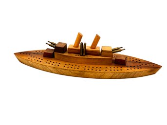 (B-54) VINTAGE HAND CRAFTED MYRTLE WOOD NAVY BATTLESHIP CRIBBAGE BOARD GAME WITH FOUR PEGS - 12' LONG