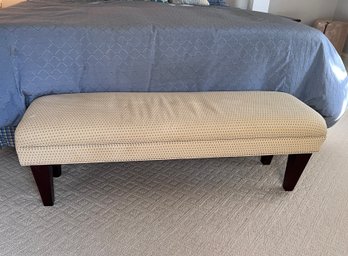 (UB-2) VINTAGE UPHOLSTERED BED FRONT BENCH - 53' BY 16' BY 17'
