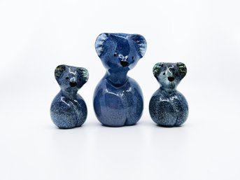 (UB-40) LOT OF 3 VINTAGE GORDON STUDIO AUSTRALIAN BLUE ART GLASS KOALA BEAR PAPERWEIGHTS-. 3 3/4' X 5 1/2'