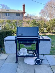 WEBER SILVER PROPANE BBQ GRILL - WORKING