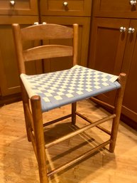 (F-3) VINTAGE SHAKER STYLE CHILDS CHAIR WITH BLUE & WHITE WOVEN SEAT - 27' BY 18'
