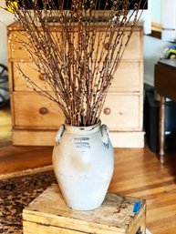 (DEN-54) ANTIQUE STONEWARE JUG - 'GOODWIN & WEBSTER, HARTFORD' CT.  - INCLUDES DRIED FLOWERS - 15' X 10'