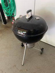 WEBER KETTLE CHARCOAL GRILL - LIKE NEW WITH ORIG. BOX - BLACK