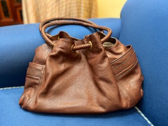 (P-26) VINTAGE BROWN SLOUCHY LEATHER COLE HAAN HANDBAG - FALL VIBES!- 17' BY 12'