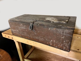 (BC-5) ANTIQUE WOOD STORAGE CARRYING CASE-29' X 12' X 9'