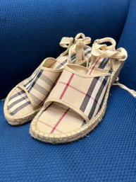 BURBERRY PLAID SANDALS WITH LACE UP DETAIL  -SIZE 9