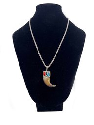 (J-55) VINTAGE NAVAJO STERLING SILVER & BEAR CLAW, TURQUOISE & CORAL NECKLACE W/SS CHAIN ITALY