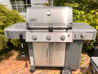 (OUTSIDE) WEBER GS4 GENESIS 11 LX PROPANE GRILL-INCLUDES PROPANE TANK-APPROX 2-3 YEARS OLD-LOCAL PU ONLY