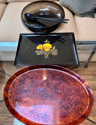 (A-17) VINTAGE PLASTIC TORTOISE COLOR TRAY, GRAY SALAD BOWL & SERVING SPOONS & COUROC PANSY TRAY - SHOWS WEAR