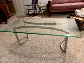 (BASE) - VINTAGE POST MOSERN GLASS & CHROME COFFEE TABLE - SEE CORNER CHIP TO GLASS - 22' BY 28' BY 17' H