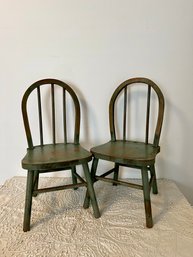 (U-23) ADORABLE PRIM PAIR OF ANTIQUE CHILD CHAIRS - WINDSOR BACK, ROBBIN'S EGG BLUE PAINT -1 SPINDLE  MISSING