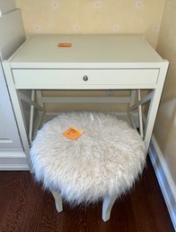 (UP) SMALL WHITE POTTERY BARN PRESSED WOOD DESK WITH COORDINATING FURRY TOP STOOL - 31' L BY 20'D BY 30' H