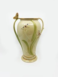 (A9) VINTAGE LENOX FINE CHINA-2001-'JEWELED BUTTERFLY VASE'-APPROX. 9'