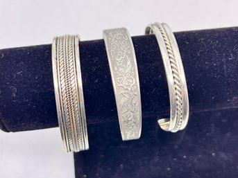 (A-89) THREE VINTAGE, STACKABLE STERLING SILVER BRACELETS - ETCHED BIRD DESIGNS & ROPE- DWT 40.80