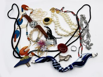 (J-12) VINTAGE LOT OF APPROX. 15 PIECES OF COSTUME JEWELRY-NECKLACE'S, BRACELET, PINS & WATCH
