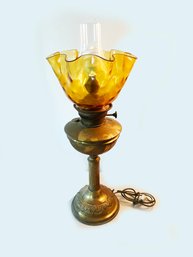 (A-63) VINTAGE BRASS DESK LAMP WITH AMBER GLASS SHADE WITH RUFFLED EDGE - 24' TALL