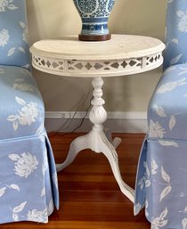 (UU) PAINTED WHITE VINTAGE ACCENT TABLE WITH CHIPPY FINISH & PIERCED DESIGN- 23' BY 26'