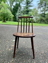 (GA-67) MID CENTURY SPINDLE BACK CHAIR MADE IN ROMANIA - 31' BY 16' BY 19'