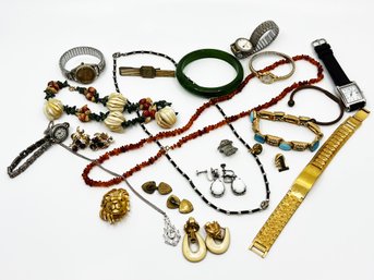 (J-5)  VINTAGE LOT OF APPROX. 26 PIECES OF COSTUME JEWELRY-EARRINGS, PINS AND NECKLACES