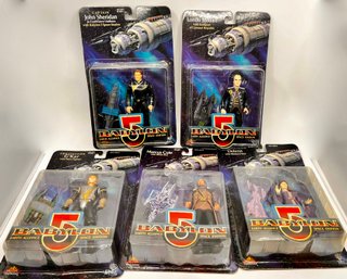 (A-16) COLLECTION OF FIVE VINTAGE 'BABYLON FIVE' ACTION FIGURES IN SEALED PACKAGES