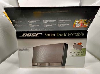 (A-23) BOSE SoundDock PORTABLE DIGITAL MUSIC SYSTEM - IN ORIGINAL BOX