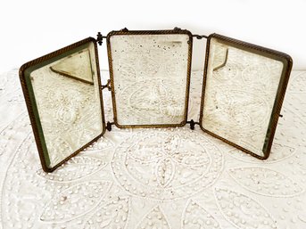 (U213) ANTIQUE/VINTAGE TRI FOLD METAL SHAVING MIRROR-MISSING 1 SCREW