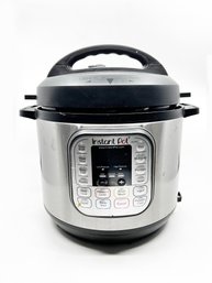 (LIB-24) INSTANT POT PRESSURE COOKER MODEL IP-DU060 V3-ORIGINAL BOX-CAN BE SHIPPED