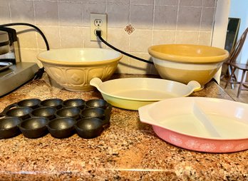 (K) COLLECTION OF 5 KITCHEN PIECES-TWO ANTIQUE YELLOW WARE BOWLS, LE CRUSET ENAMEL, PYREX & CAST IRON GEM PAN