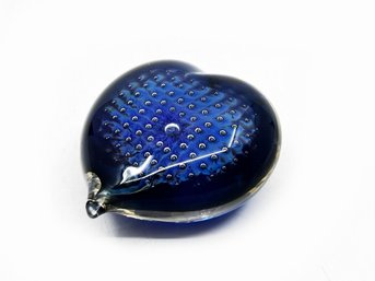 (LIB-31) VINTAGE 1992 ROBERT BURCH ART GLASS HEART SHAPED PAPERWEIGHT, COBALT BLUE BUBBLE - CAN BE SHIPPED