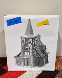 ((Z-30) DEPT. 56 DICKENS' VILLAGE COLLECTION SERIES 'OLD MICHAELCHURCH' -COMPLETE IN  BOX